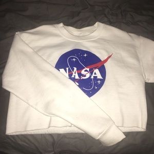 NASA cropped sweater 💫